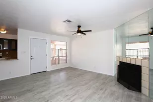 93 N Cooper Rd, Chandler, AZ 85225 - Photo 2