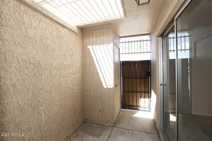 93 N Cooper Rd, Chandler, AZ 85225 - Photo 16