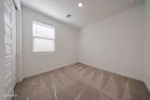 32522 N 20th Gln, Phoenix, AZ 85085 - Photo 14