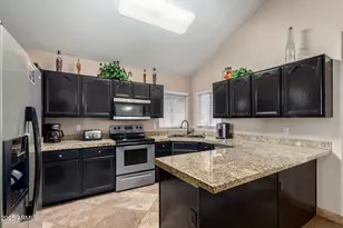 4764 W Topeka Dr, Glendale, AZ 85308 - Photo 8
