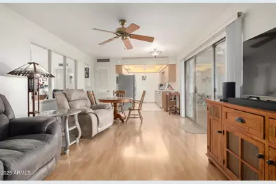 11065 W Edgewood Drive, Sun City, AZ 85351 - Photo 12