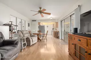 11065 W Edgewood Dr, Sun City, AZ 85351 - Photo 12