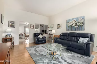 11065 W Edgewood Drive, Sun City, AZ 85351 - Photo 8