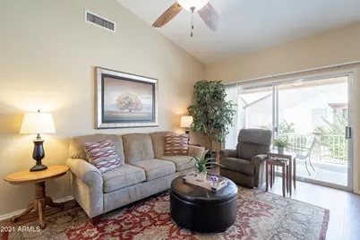 1802 E Peach Tree Drive, Chandler, AZ 85249 - Photo 2