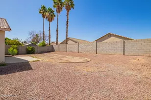 15440 W Mauna Loa Ln, Surprise, AZ 85379 - Photo 30