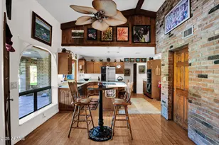 426 E Carol Ann Way, Phoenix, AZ 85022 - Photo 14