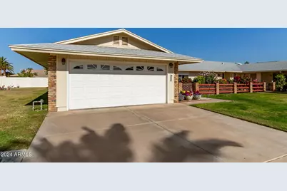 10728 W Cheryl Drive, Sun City, AZ 85351 - Photo 4