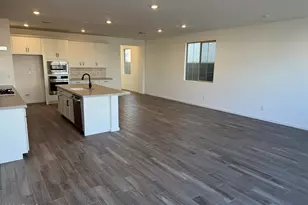 2453 W Maximo Wy, Phoenix, AZ 85085 - Photo 4