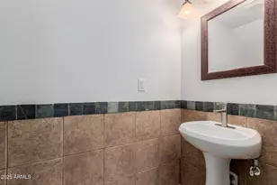 122 S Hardy Dr, Tempe, AZ 85281 - Photo 10