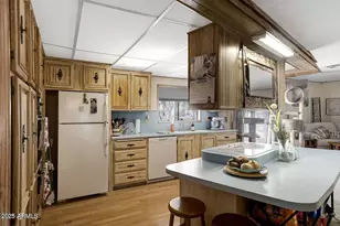 305 S Val Vista Dr, Mesa, AZ 85204 - Photo 8