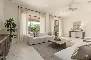 3733 E Adobe Dr, Phoenix, AZ 85050 - Photo 8