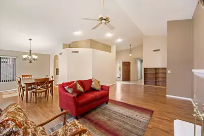 61 E Dawn Drive, Tempe, AZ 85284 - Photo 6