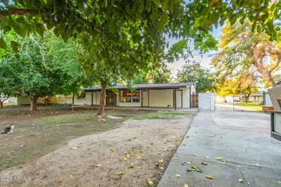 905 N Alzora Way, Tolleson, AZ 85353 - Photo 12