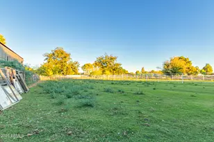 905 N Alzora Way, Tolleson, AZ 85353 - Photo 14