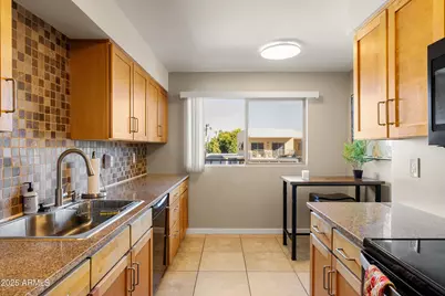 3600 N 5th Avenue #302, Phoenix, AZ 85013 - Photo 6