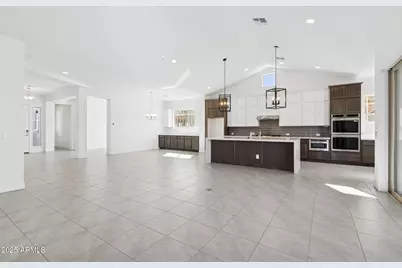 1110 W J Waltz Way, Apache Junction, AZ 85120 - Photo 4