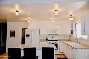 685 Kuhn Rd, Pinedale, AZ 85934 - Photo 8