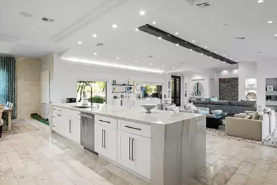 8139 E Desert Cove Avenue, Scottsdale, AZ 85260 - Photo 16