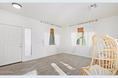 5659 W Loma Lane, Glendale, AZ 85302 - Photo 6