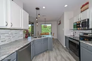 15862 W Wildflower Dr, Surprise, AZ 85374 - Photo 4