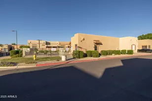 1650 S Crismon Rd, Mesa, AZ 85209 - Photo 20