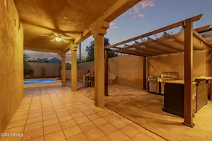 5028 N Scottsdale Rd, Paradise Valley, AZ 85253 - Photo 34