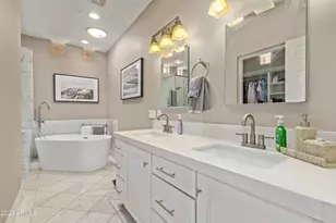 5028 N Scottsdale Rd, Paradise Valley, AZ 85253 - Photo 16