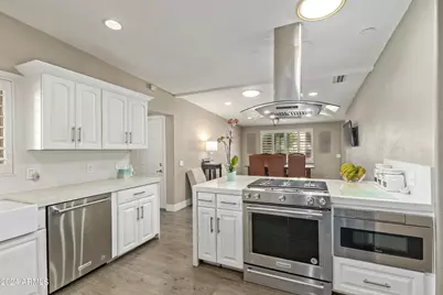 5028 N Scottsdale Road, Paradise Valley, AZ 85253 - Photo 12