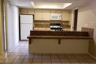 4902 E Yuma St, Phoenix, AZ 85044 - Photo 4