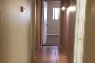 4902 E Yuma St, Phoenix, AZ 85044 - Photo 8