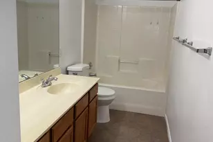 1319 W Michelle Dr, Phoenix, AZ 85023 - Photo 8