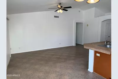 1319 W Michelle Drive, Phoenix, AZ 85023 - Photo 4