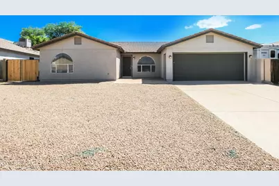 652 W Sierra Vista Drive, Apache Junction, AZ 85120 - Photo 1