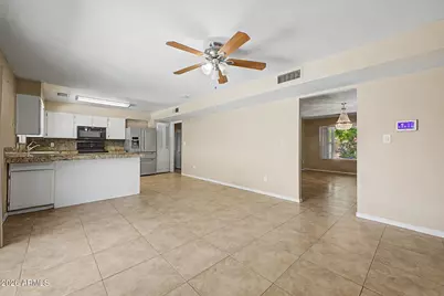 3809 W Rue De Lamour Avenue, Phoenix, AZ 85029 - Photo 10