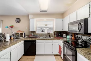 3809 W Rue De Lamour Ave, Phoenix, AZ 85029 - Photo 12