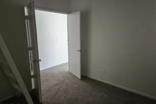 5236 W Peoria Ave, Glendale, AZ 85302 - Photo 12