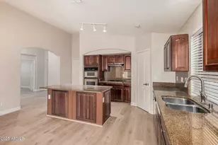 21978 N Dietz Dr, Maricopa, AZ 85138 - Photo 8