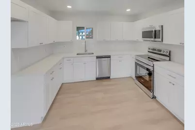 6633 W Colter Street, Glendale, AZ 85301 - Photo 2