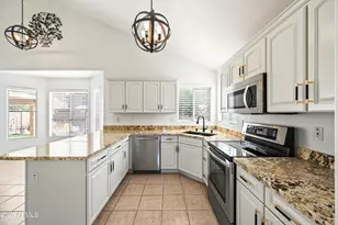 6419 W Briles Rd, Phoenix, AZ 85083 - Photo 12