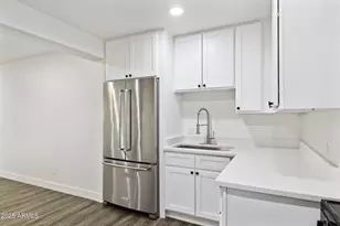 1542 E Turquoise Ave, Phoenix, AZ 85020 - Photo 8