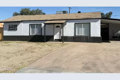 2817 N 30th Place, Phoenix, AZ 85008 - Photo 1