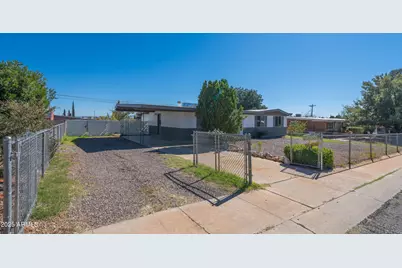 365 Pine Tree Drive, Sierra Vista, AZ 85635 - Photo 2