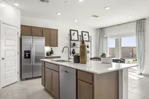 15363 W Gray Fox Trl, Surprise, AZ 85387 - Photo 4