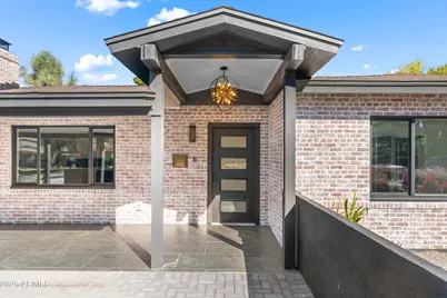 2502 E Whitton Avenue, Phoenix, AZ 85016 - Photo 1