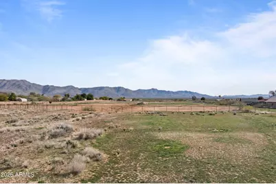 22781 W Weaver Valley Drive #-, Congress, AZ 85332 - Photo 10