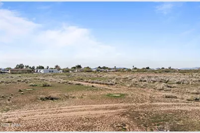 22781 W Weaver Valley Drive #-, Congress, AZ 85332 - Photo 14