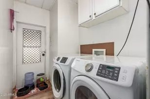 19401 N 7th St, Phoenix, AZ 85024 - Photo 32