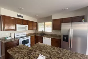 1472 E Constitution Dr, Chandler, AZ 85225 - Photo 4