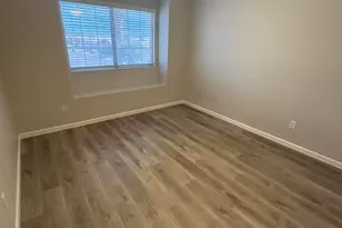 1472 E Constitution Dr, Chandler, AZ 85225 - Photo 22