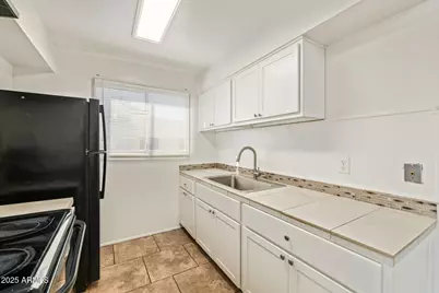 5906 N 48th Avenue, Glendale, AZ 85301 - Photo 6